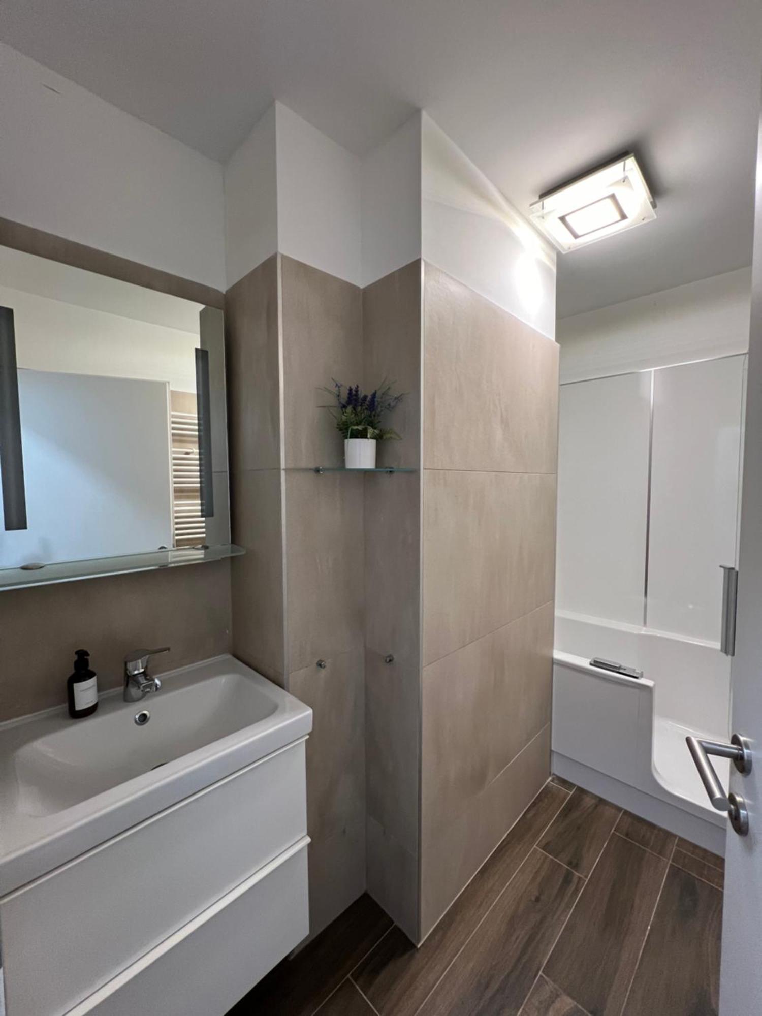 Urban Jungle Apartment Next To Prater & Old Town Vienne Extérieur photo